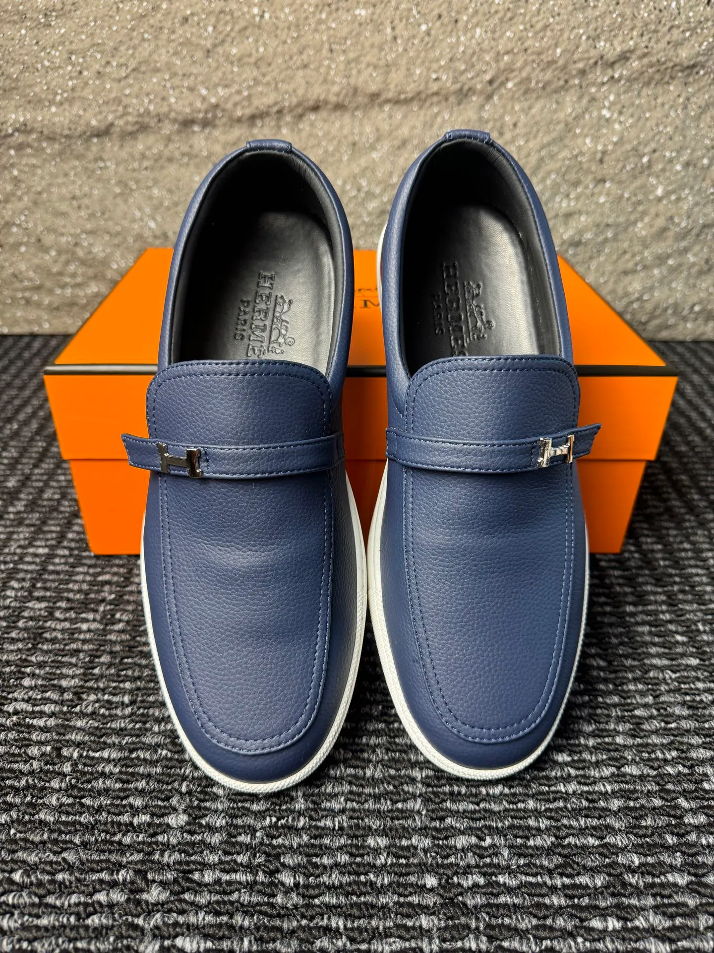Men's men's shoes 💰440 [New style] 🪷🪷[HERMES] Hermès - High-end quality, the same style as the official website - Upper: 🔝 Nappa calfskin, with iconic H metal - Lining: water-dyed cowhide - Outsole: ultra-light TPU molded outsole - Ultra-high quality control·Fine workmanship: highlighted (high-end·luxury·grade) -Size: 38-44 (45 can be customized)·
